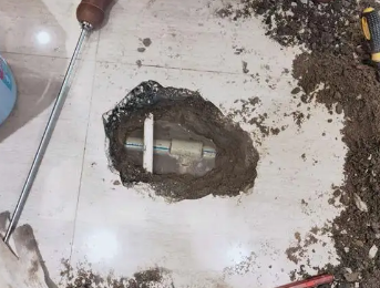 鄂托克前测漏水电话